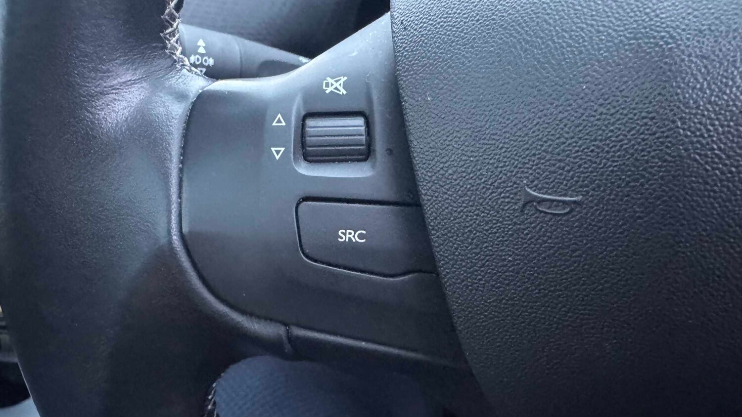 Used Peugeot 208 for sale - 77862044: Photo 12