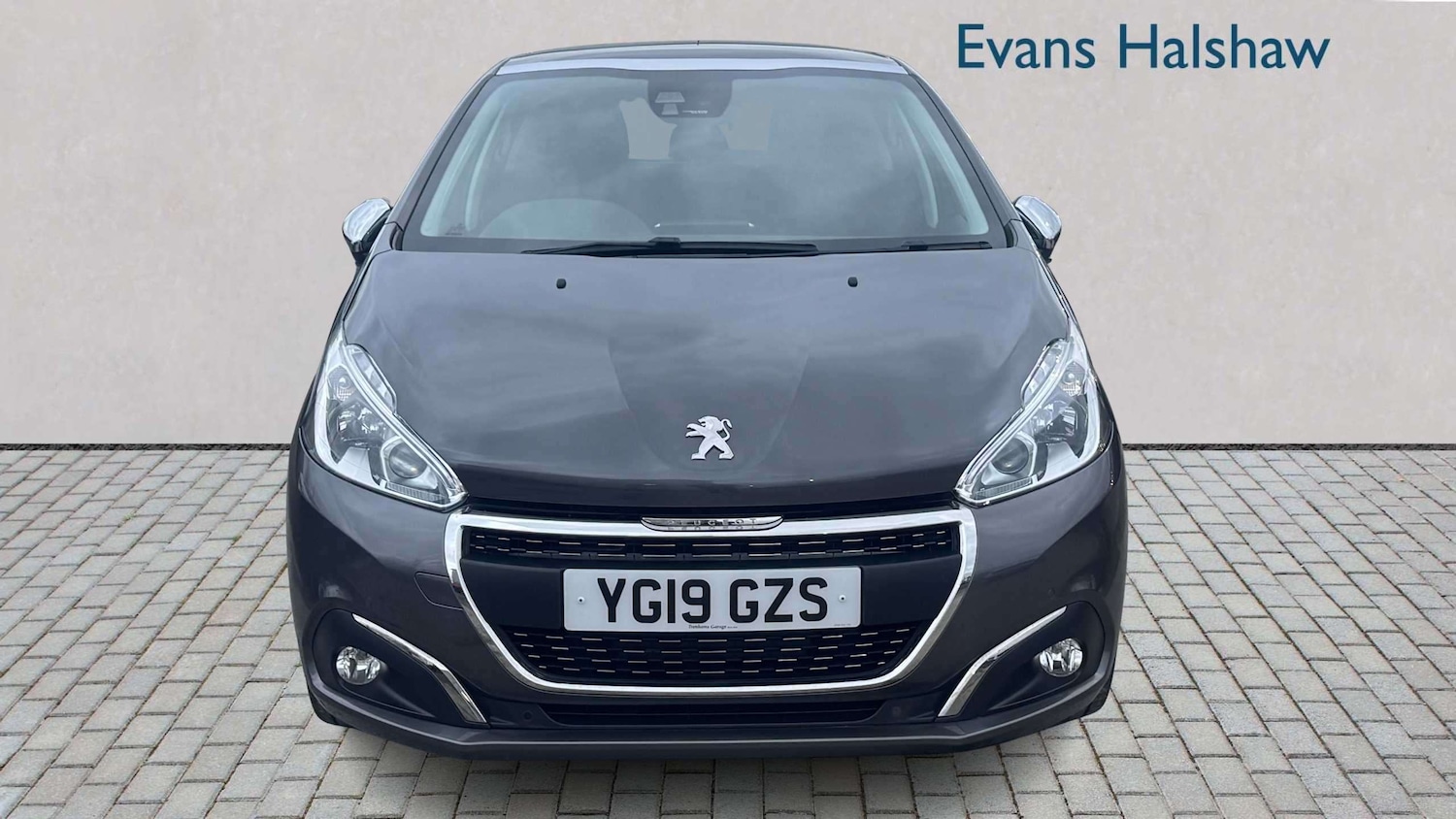Used Peugeot 208 for sale - 77862044: Photo 2