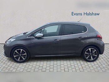 Used Peugeot 208 2019 for sale - 77862044: Photo