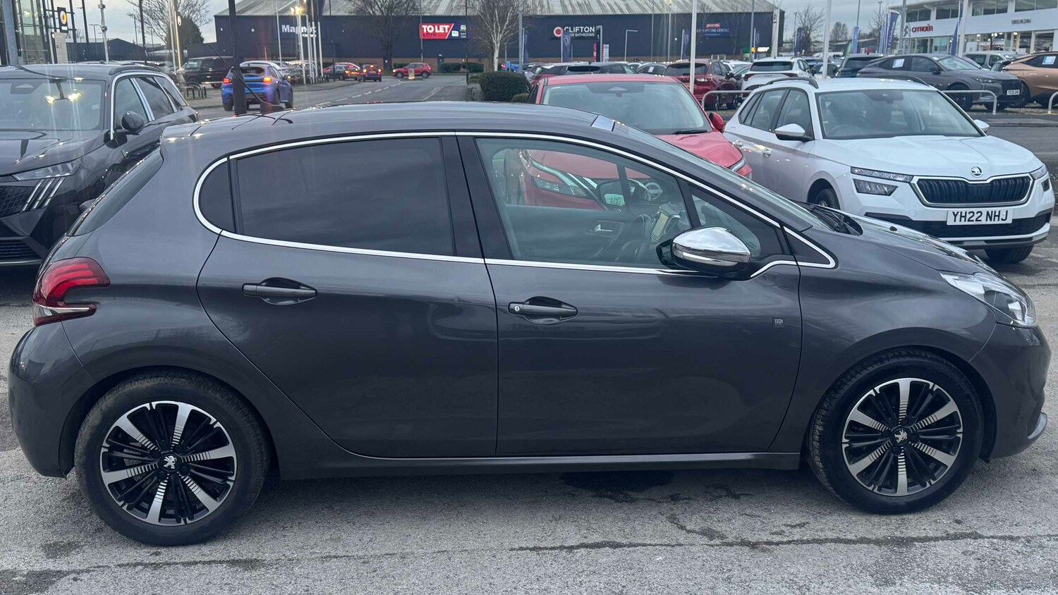 Used Peugeot 208 for sale - 77862044: Photo 8