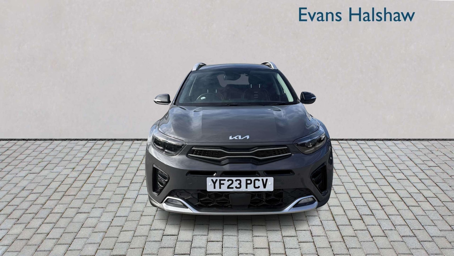 Used Kia Stonic for sale - 77859037: Photo 2