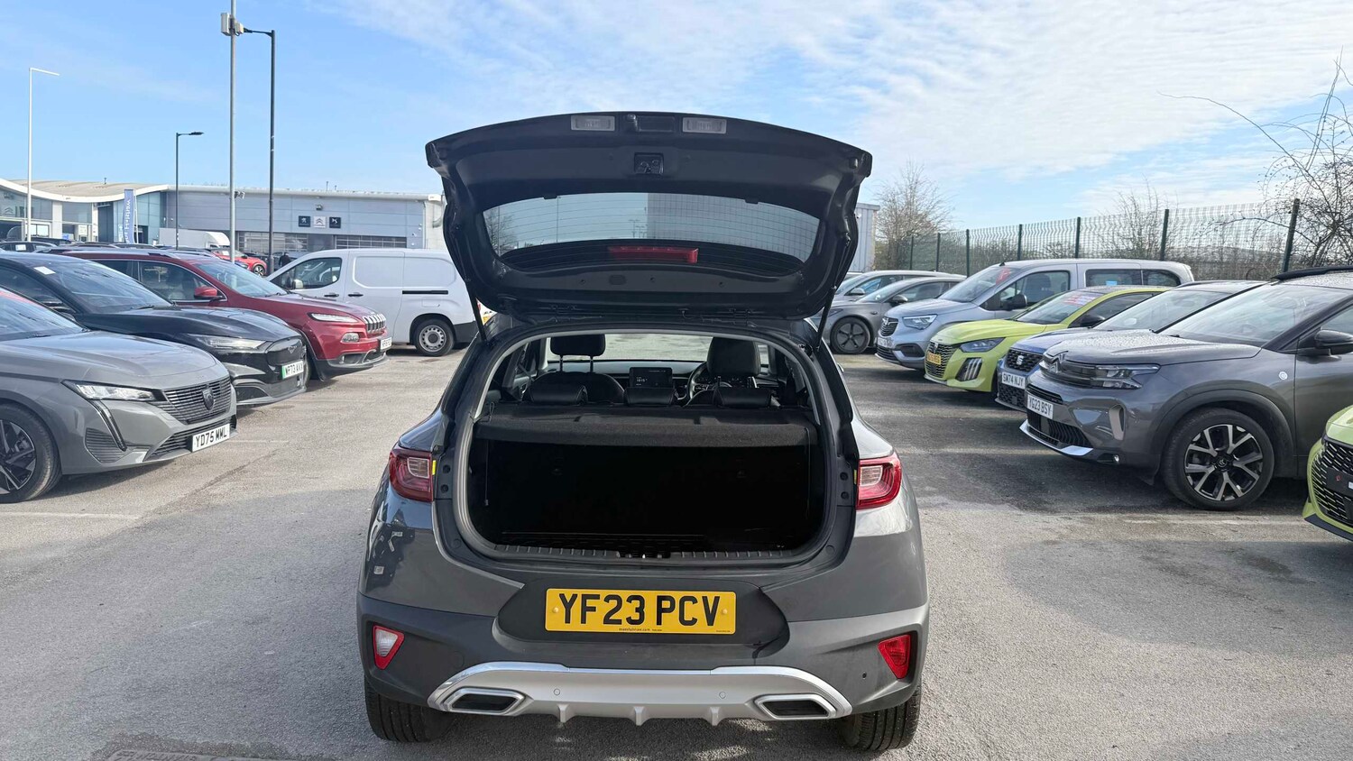 Used Kia Stonic for sale - 77859037: Photo 9