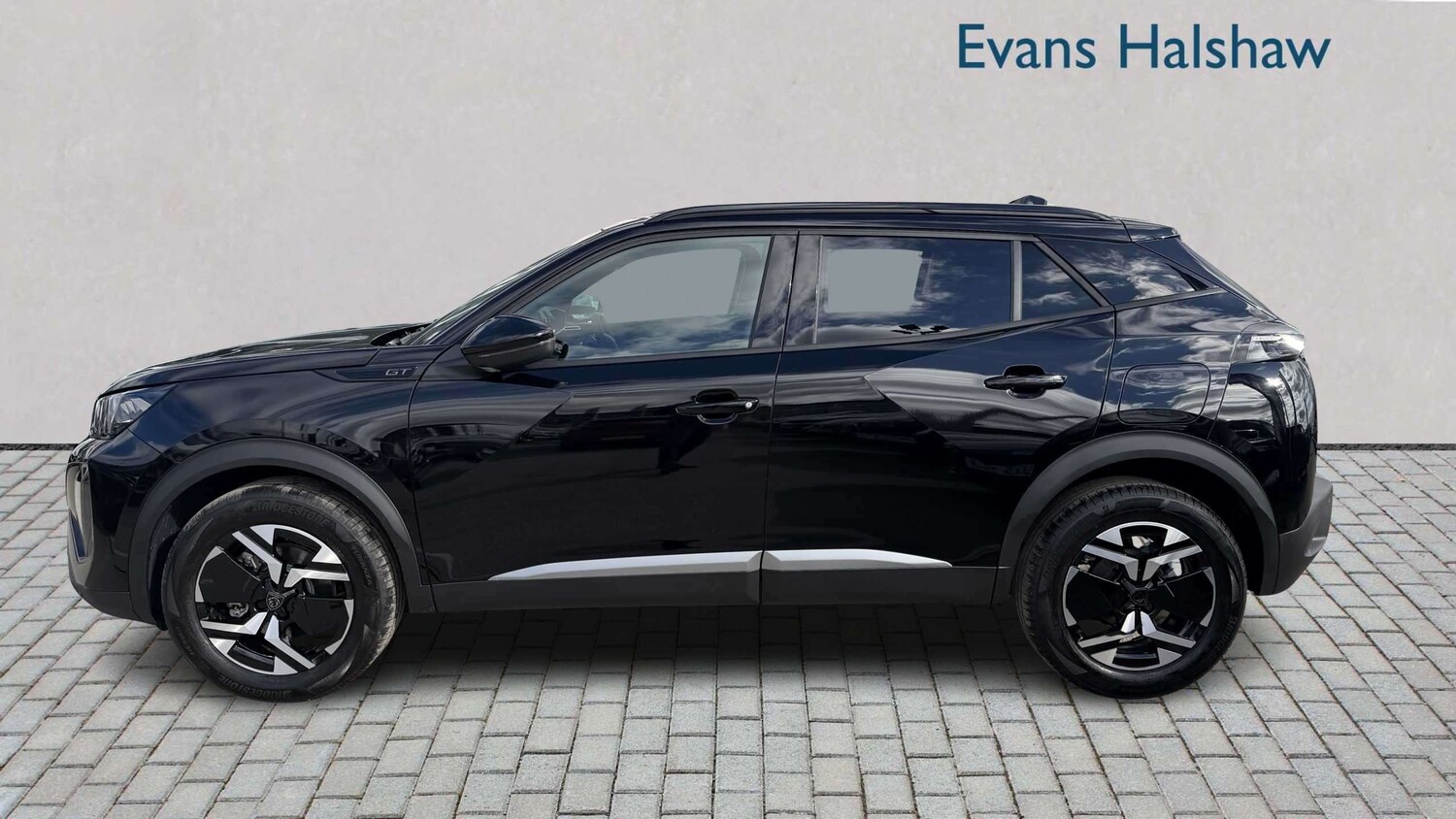 Used Peugeot 2008 for sale - 77862030: Photo 4