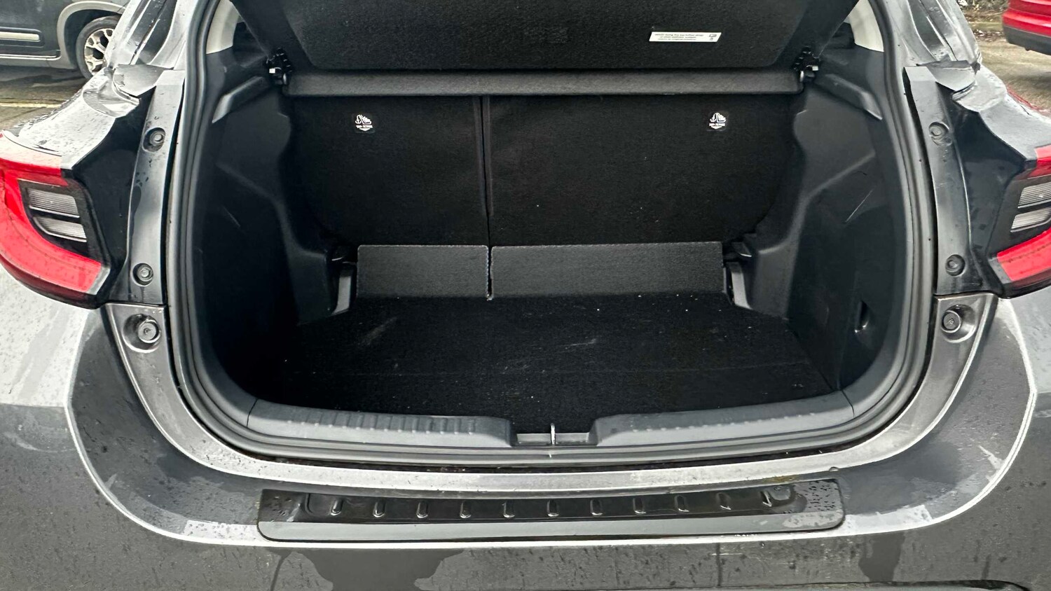 Used Toyota Yaris for sale - 77858290: Photo 9