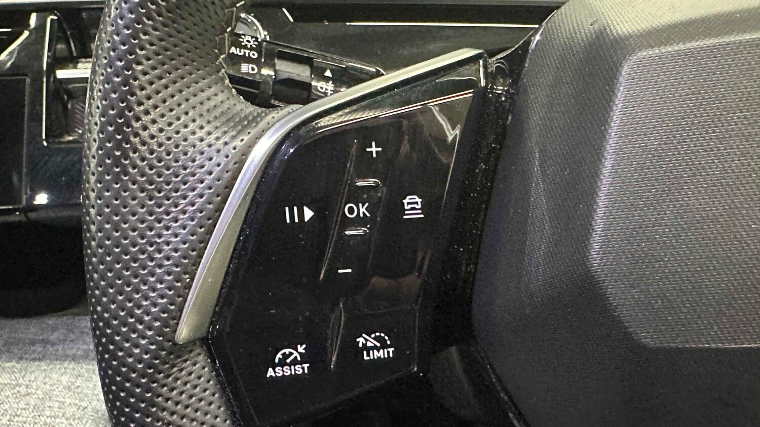 Used Peugeot 3008 for sale - 77862321: Photo 20