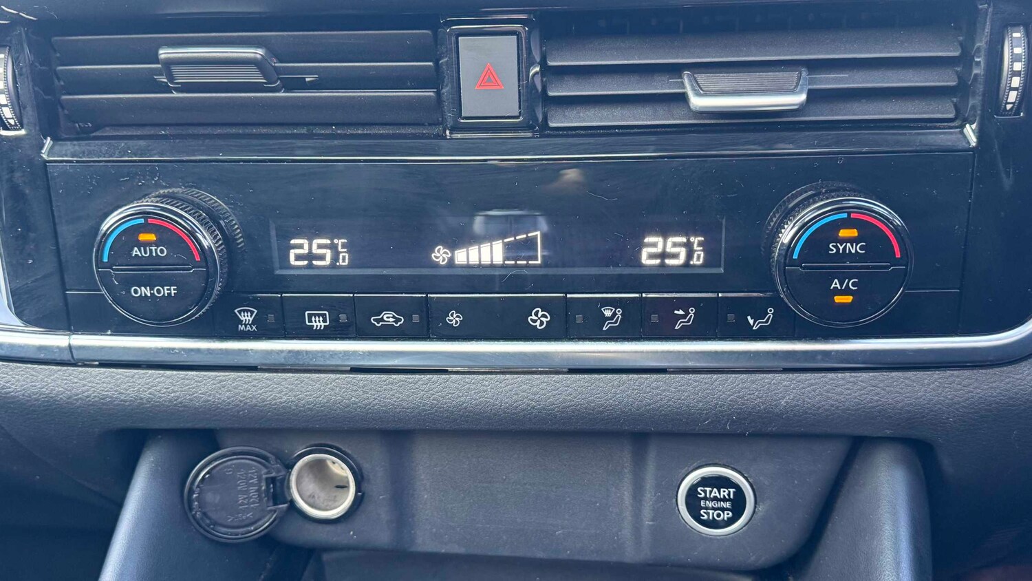 Used Nissan Qashqai 2023 for sale - 77857665: Photo 23