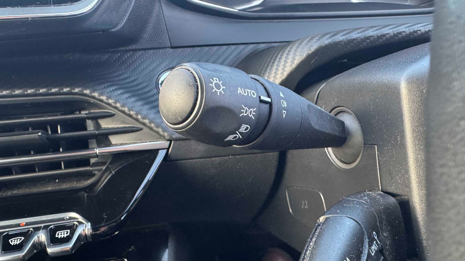 Used Peugeot 2008 for sale - 77860613: Photo 23