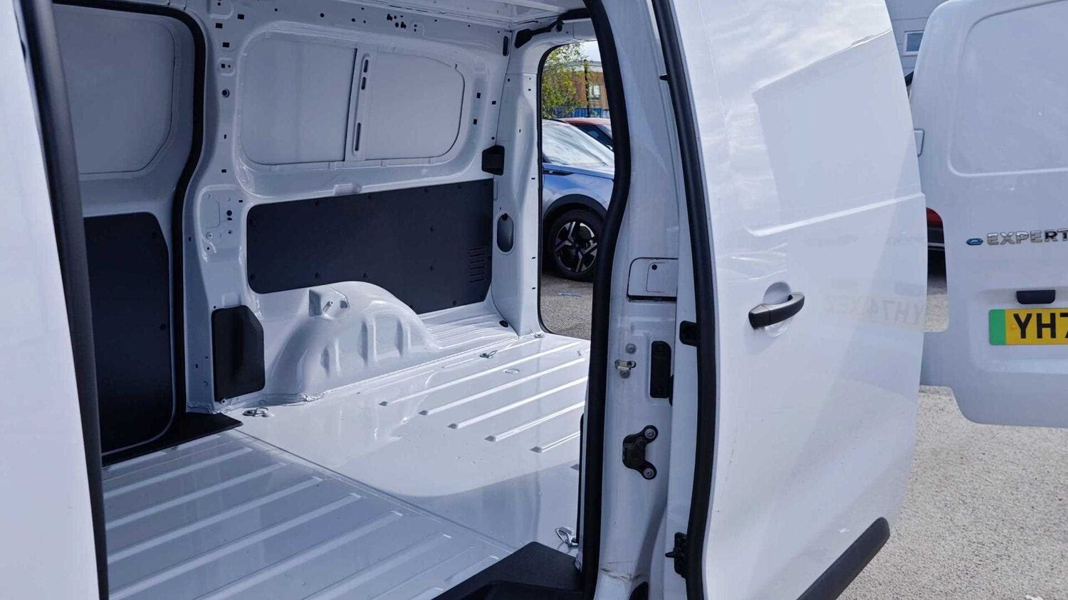 Used Peugeot Expert 2024 for sale - 77861833: Photo 16