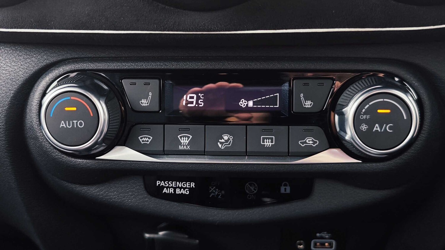 Used Nissan Juke 2020 for sale - 77857120: Photo 30