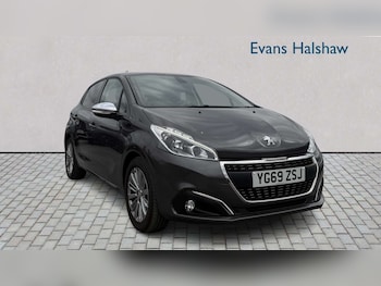 Used Peugeot 208 2019 for sale - 79271115: Photo
