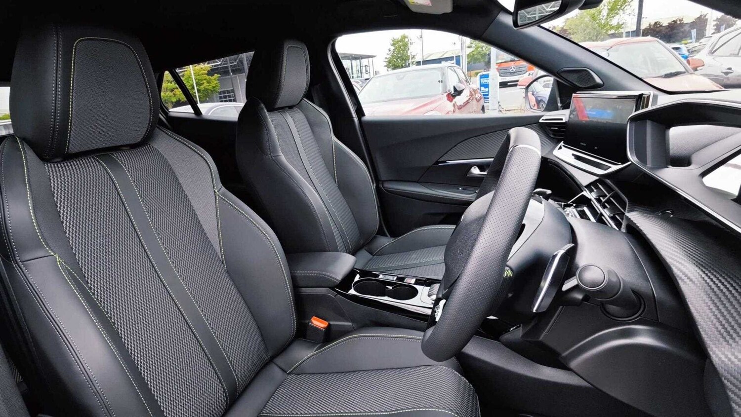 Used Peugeot 2008 2025 for sale - 77857215: Photo 19