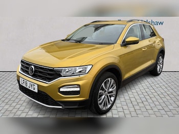 Used Volkswagen T-Roc 2018 for sale - 77858532: Photo