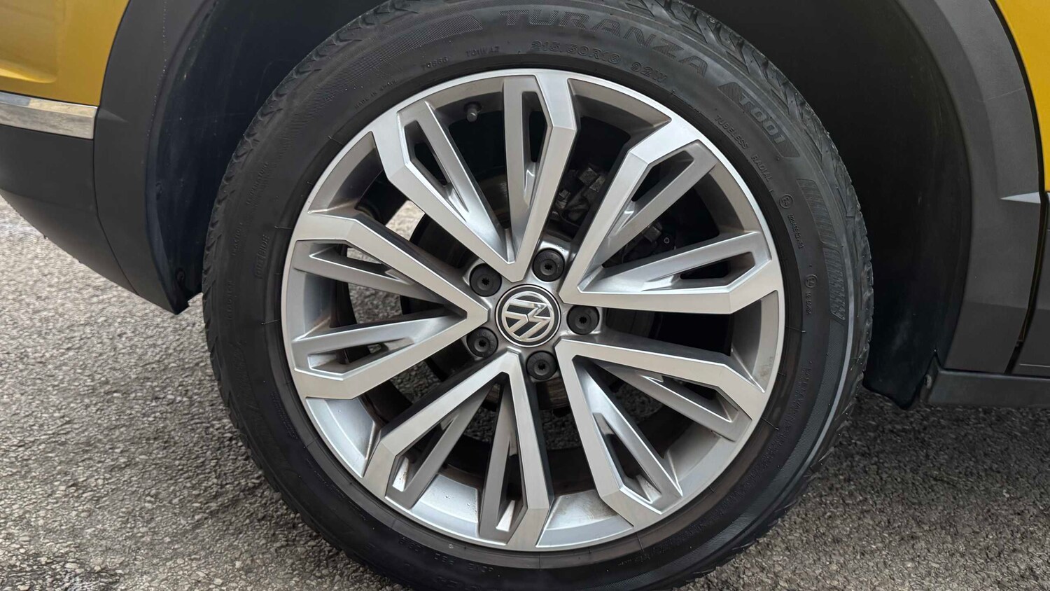 Used Volkswagen T-Roc for sale - 77858532: Photo 9