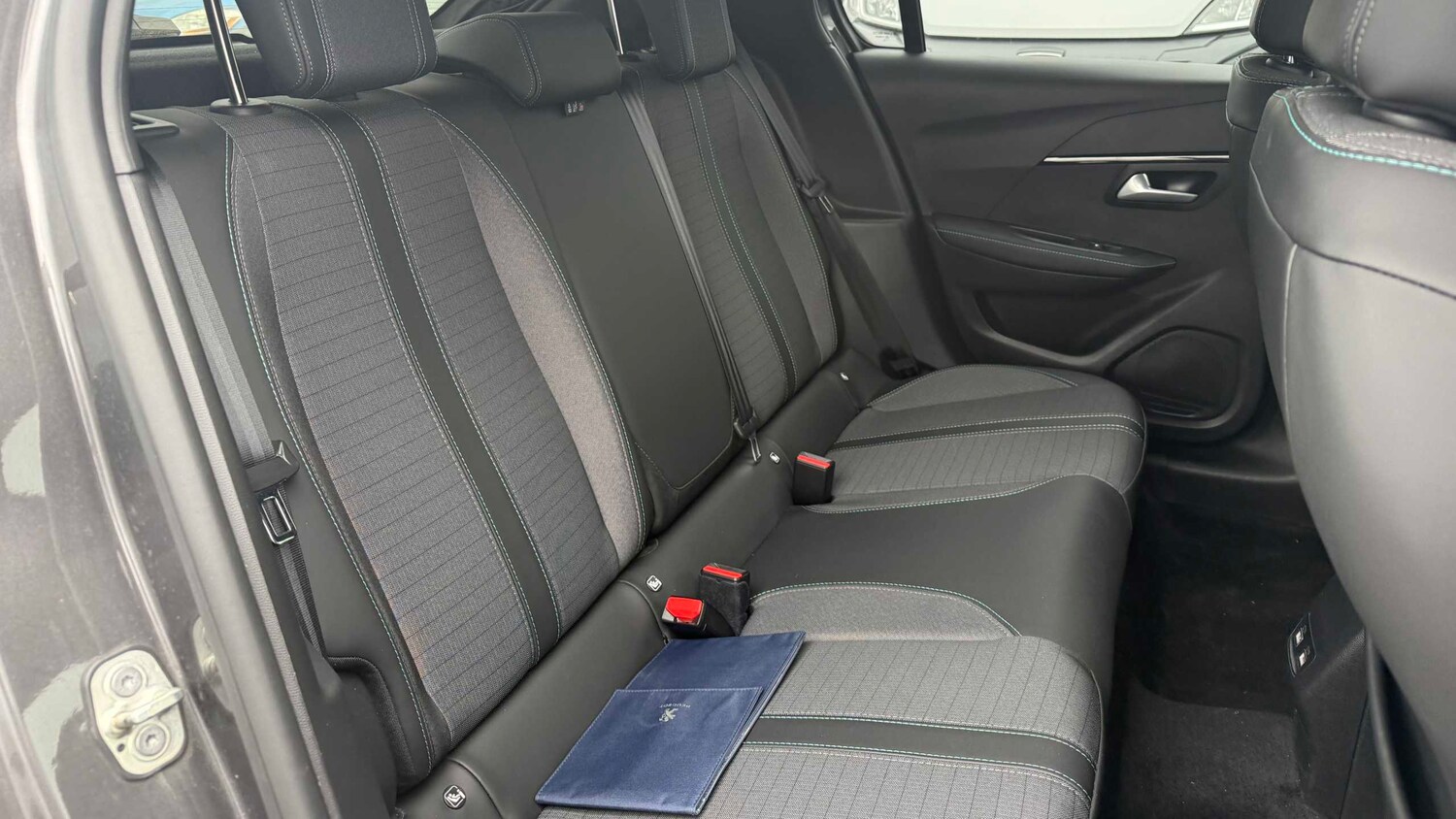 Used Peugeot 208 2021 for sale - 78010223: Photo 9