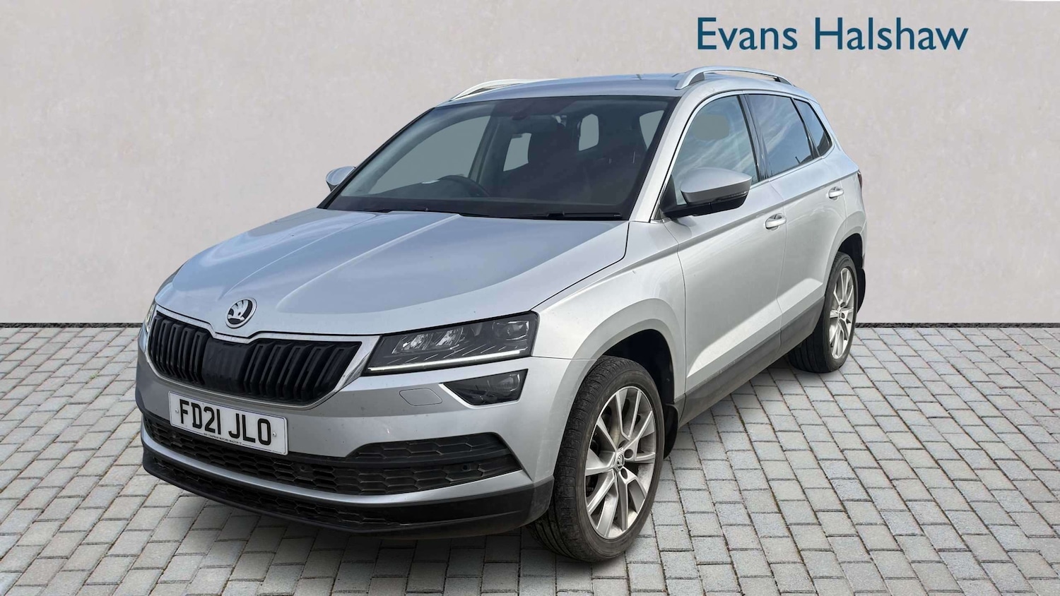 Used Skoda Karoq 2021 for sale - 78208946: Photo 3