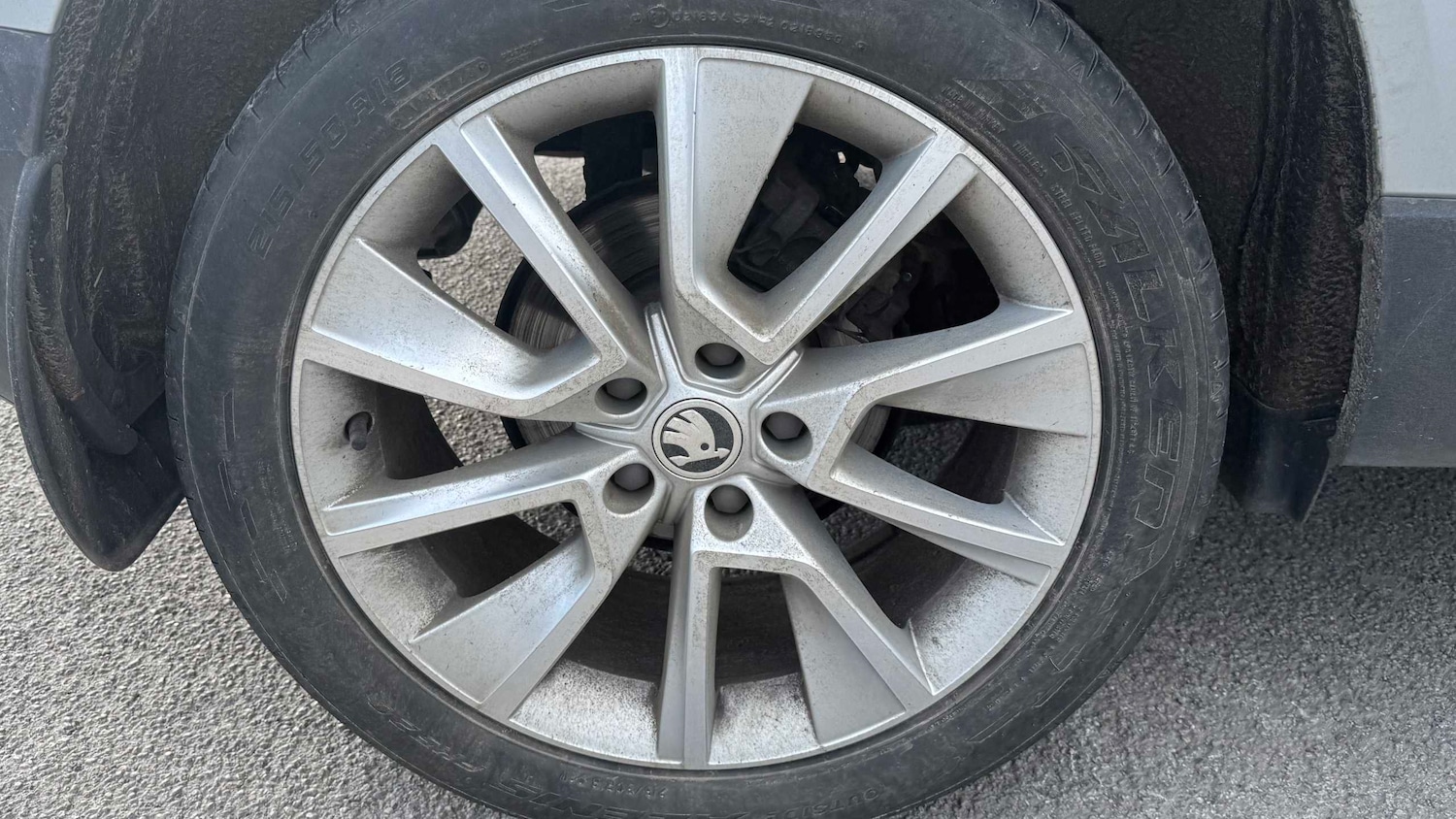 Used Skoda Karoq 2021 for sale - 78208946: Photo 9