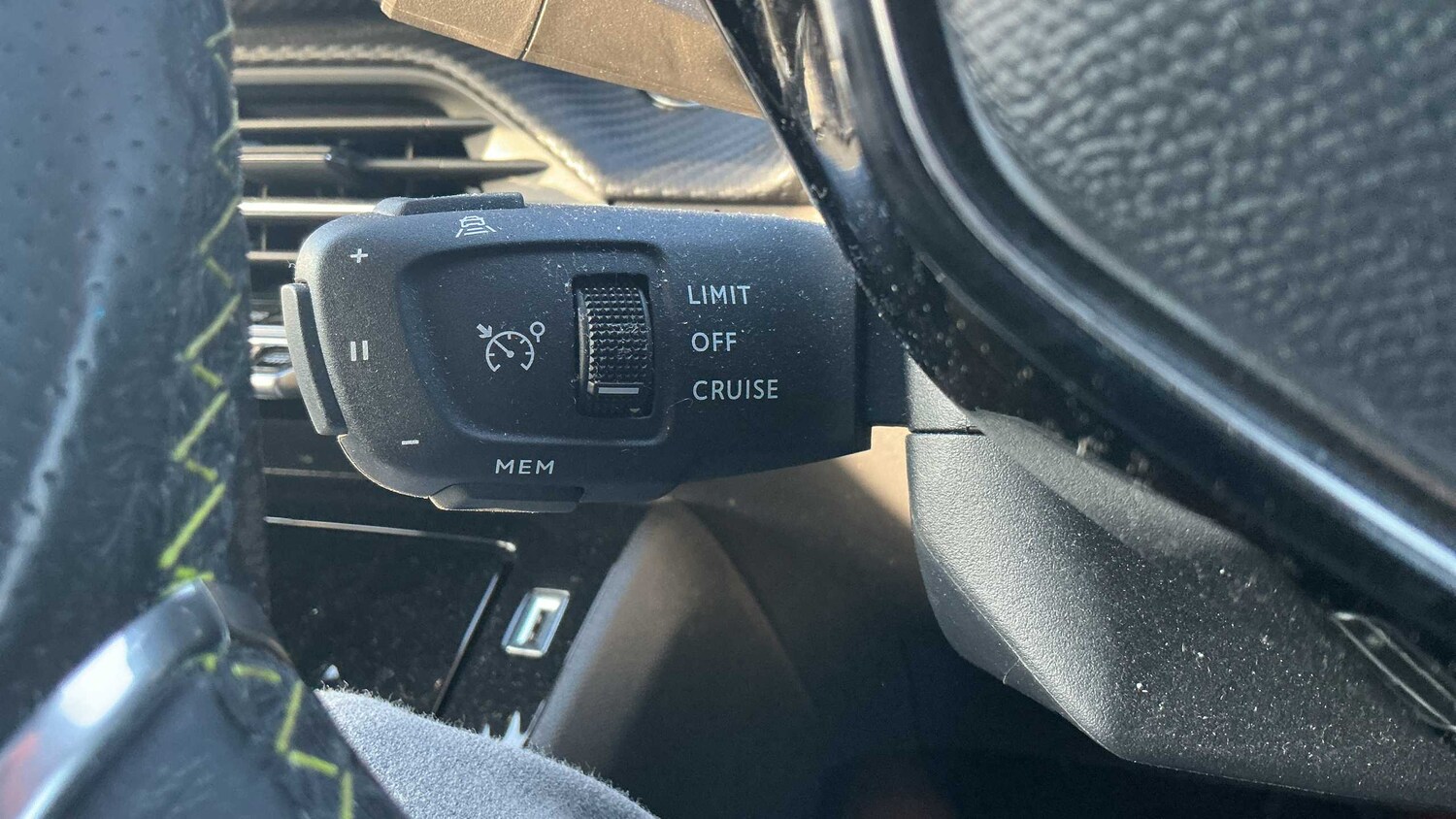 Used Peugeot 2008 for sale - 77857532: Photo 17