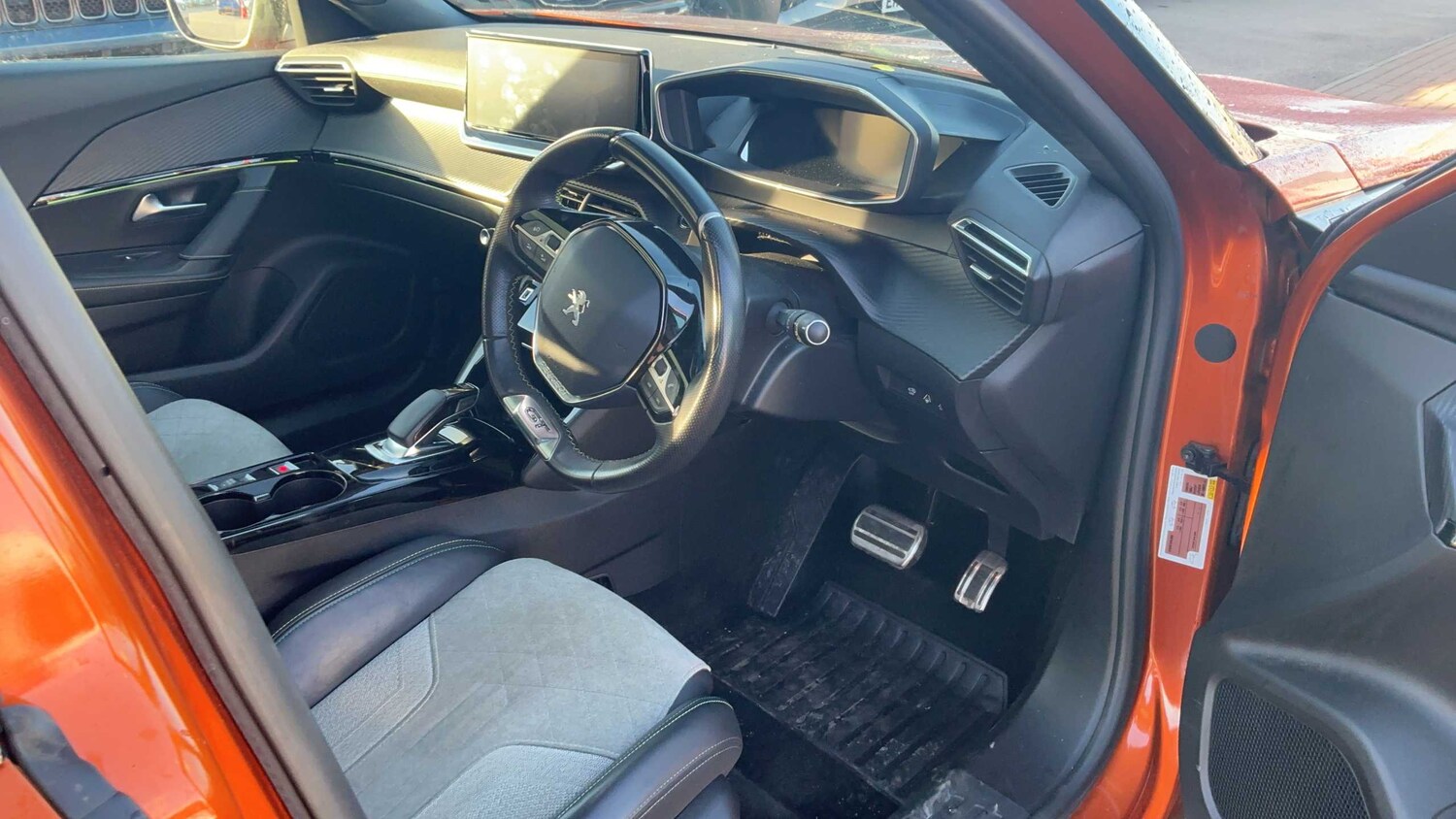 Used Peugeot 2008 for sale - 77857532: Photo 8