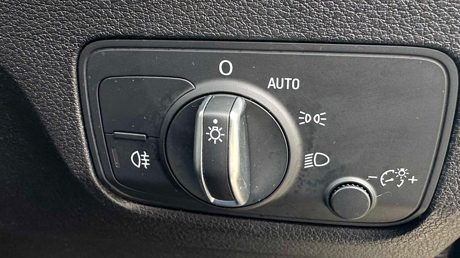 Used Audi Q2 for sale - 77862559: Photo 17