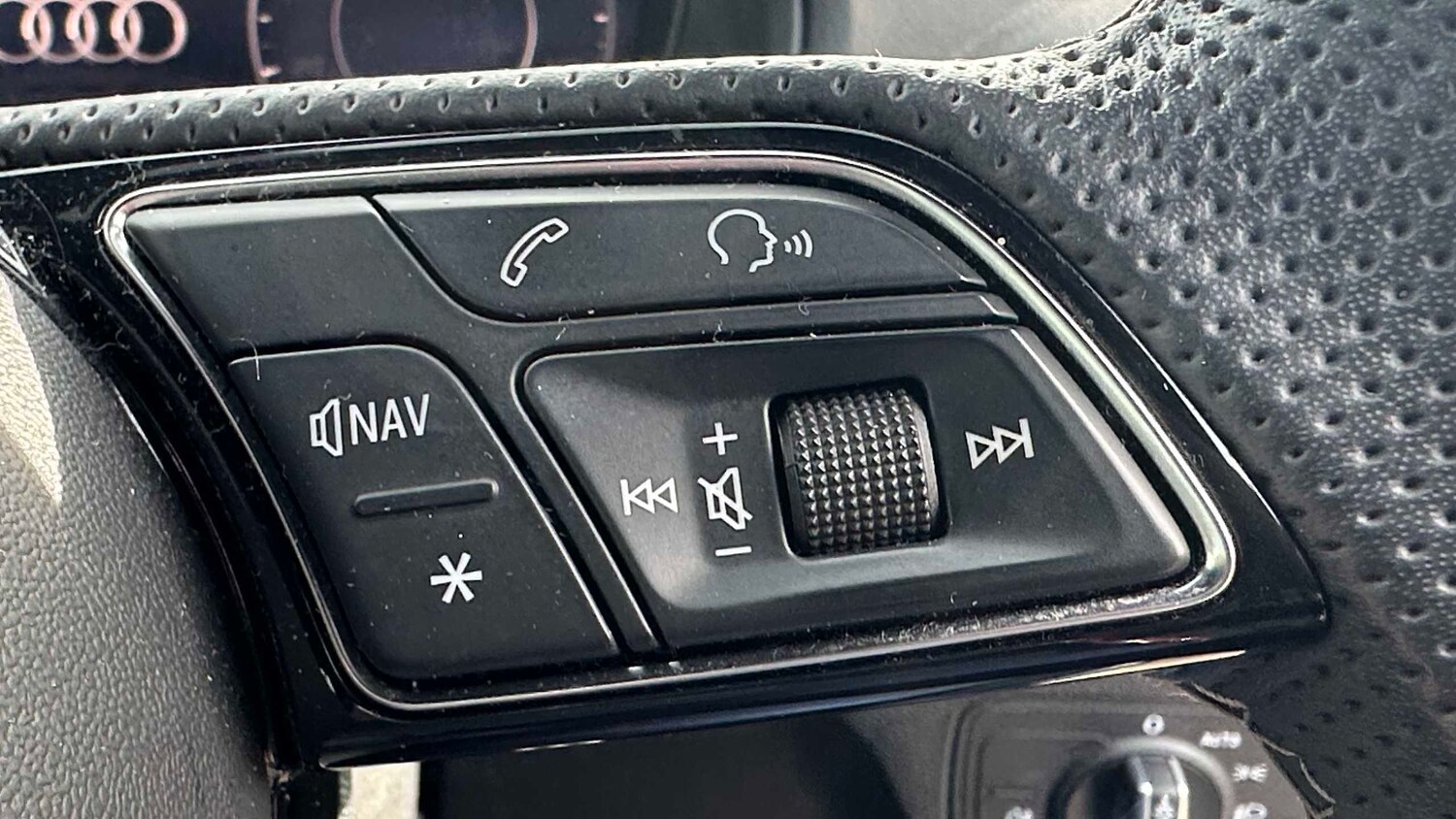 Used Audi Q2 for sale - 77862559: Photo 19