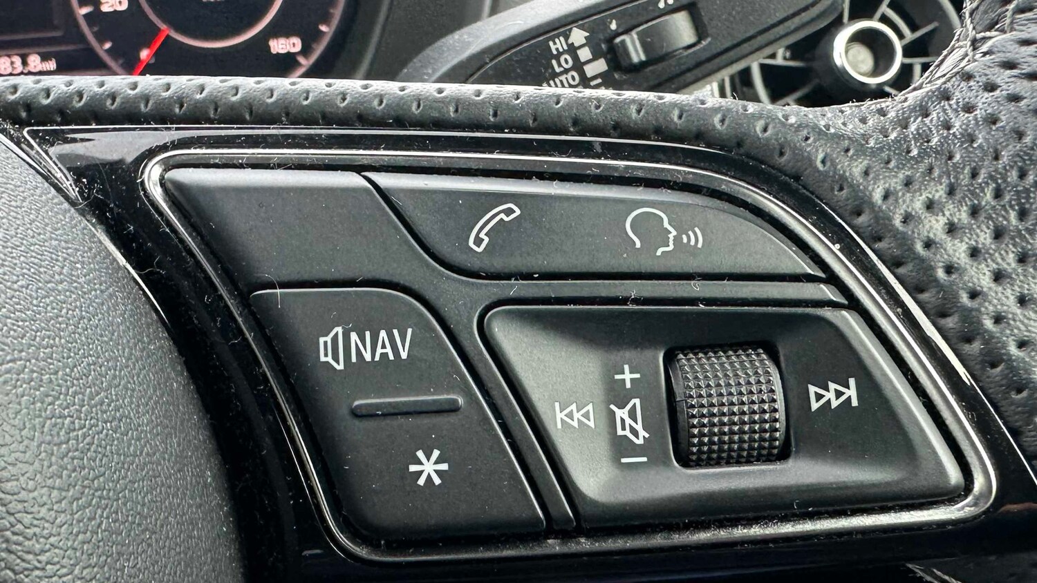 Used Audi Q2 for sale - 77862559: Photo 27