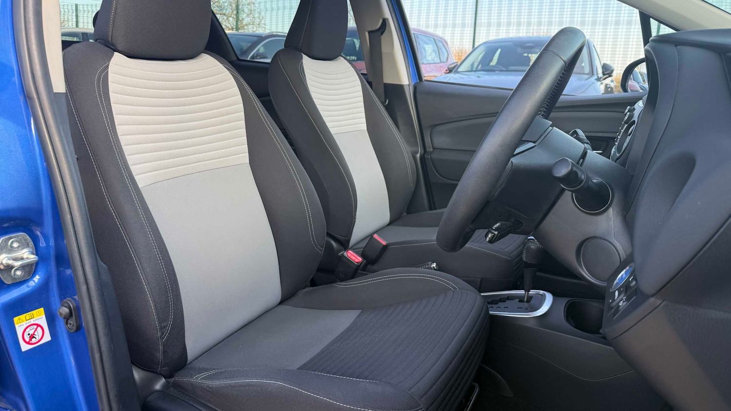 Used Toyota Yaris 2018 for sale - 77928752: Photo 13