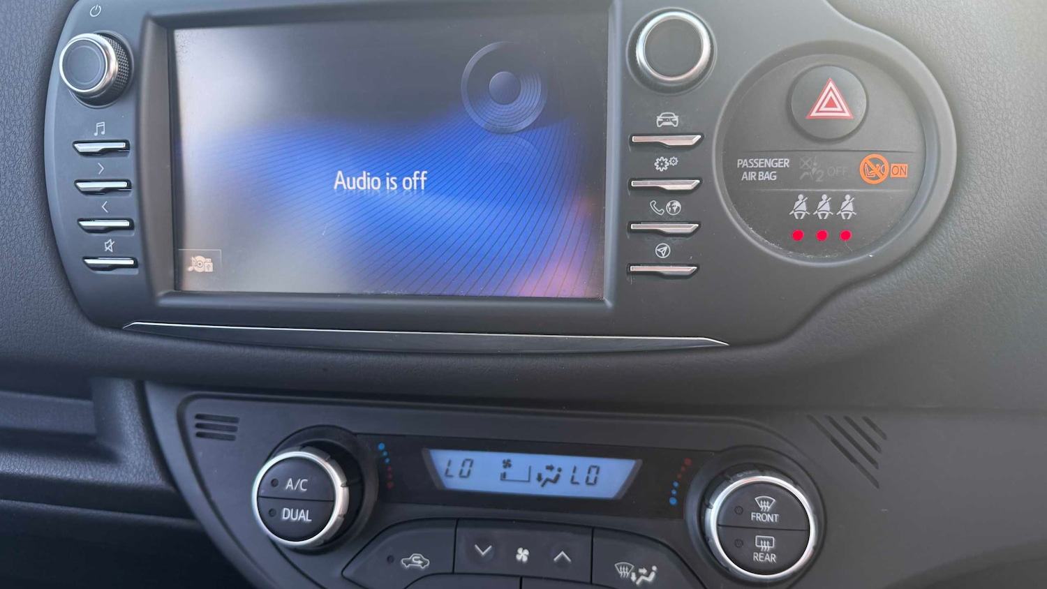 Used Toyota Yaris 2018 for sale - 77928752: Photo 19