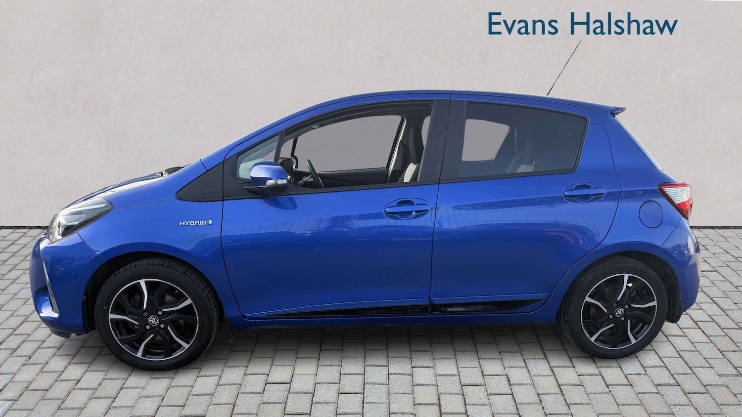 Used Toyota Yaris 2018 for sale - 77928752: Photo 8