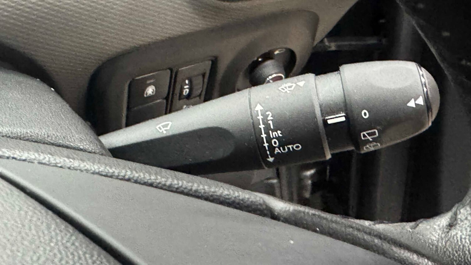 Used Citroen C4 Cactus for sale - 77857400: Photo 10