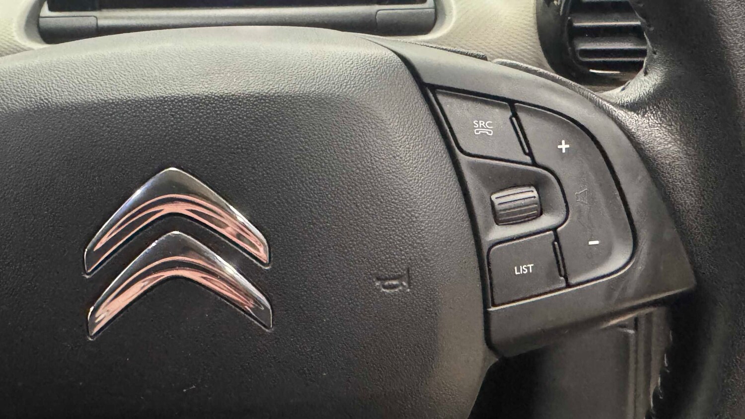 Used Citroen C4 Cactus for sale - 77857400: Photo 17