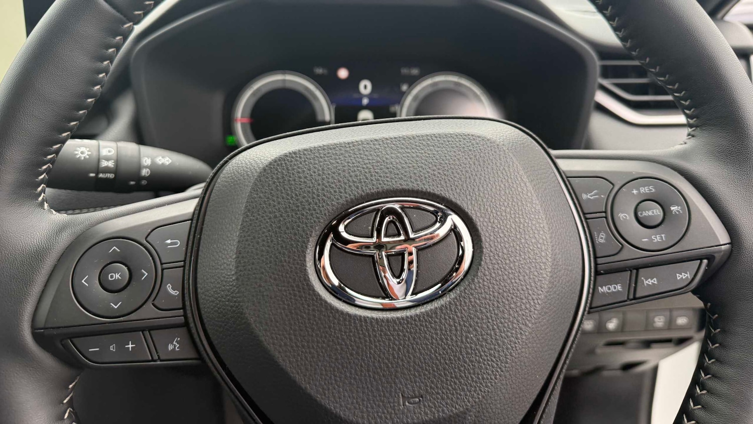 Used Toyota RAV4 2025 for sale - 78010422: Photo 11