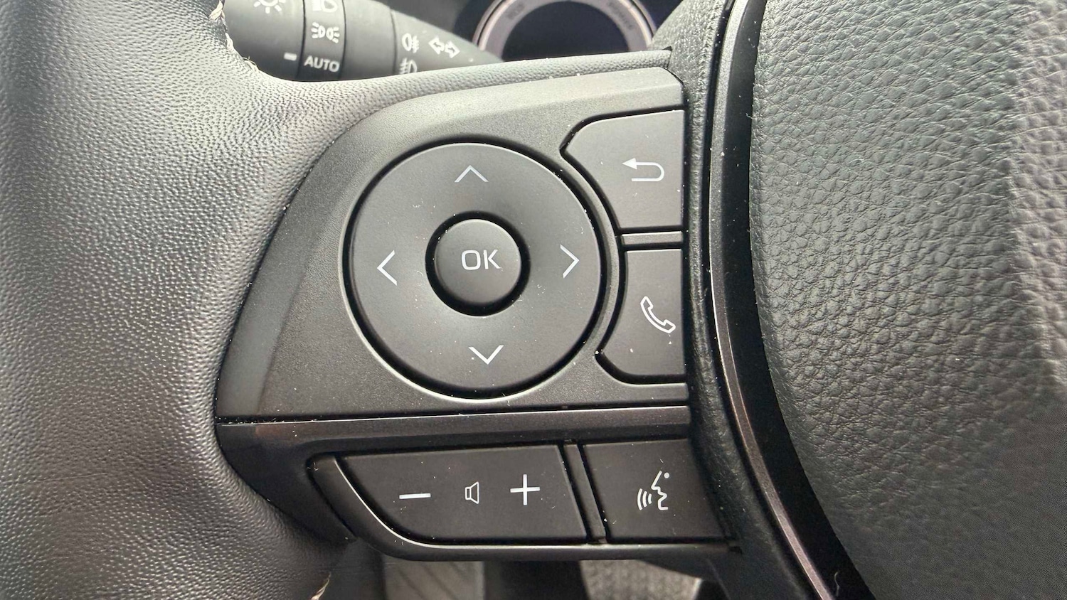 Used Toyota RAV4 2025 for sale - 78010422: Photo 12