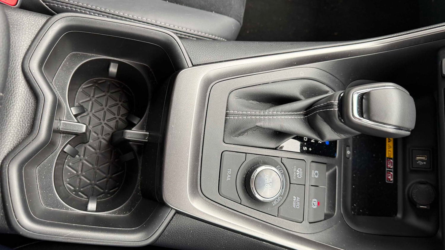 Used Toyota RAV4 2025 for sale - 78010422: Photo 16