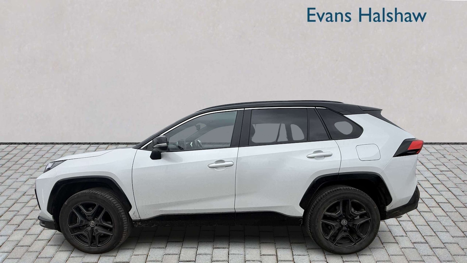 Used Toyota RAV4 2025 for sale - 78010422: Photo 4