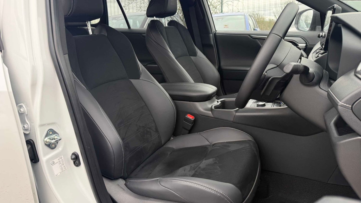 Used Toyota RAV4 2025 for sale - 78010422: Photo 9