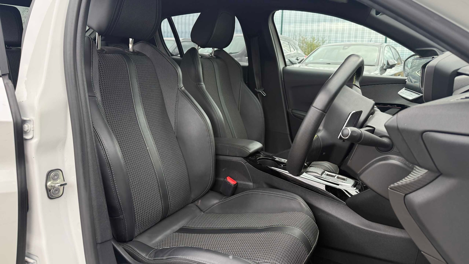 Used Peugeot 208 2022 for sale - 78010542: Photo 9