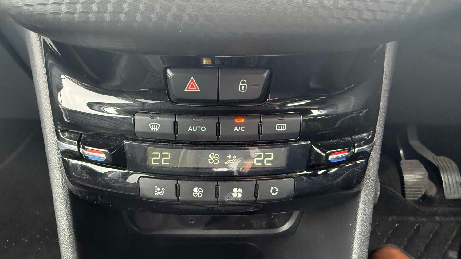 Used Peugeot 2008 2018 for sale - 78104637: Photo 23