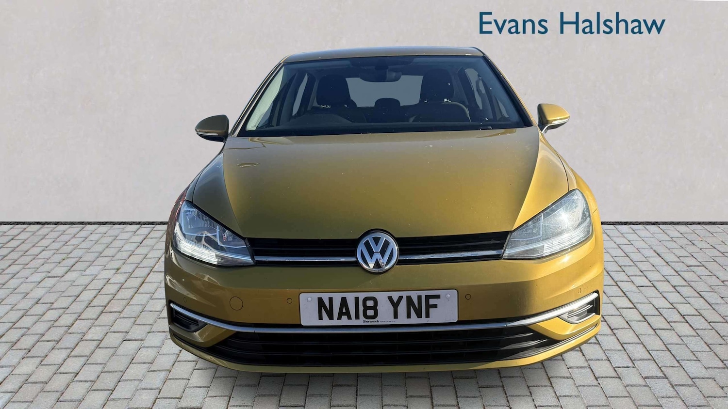 Used Volkswagen Golf 2018 for sale - 78076684: Photo 2