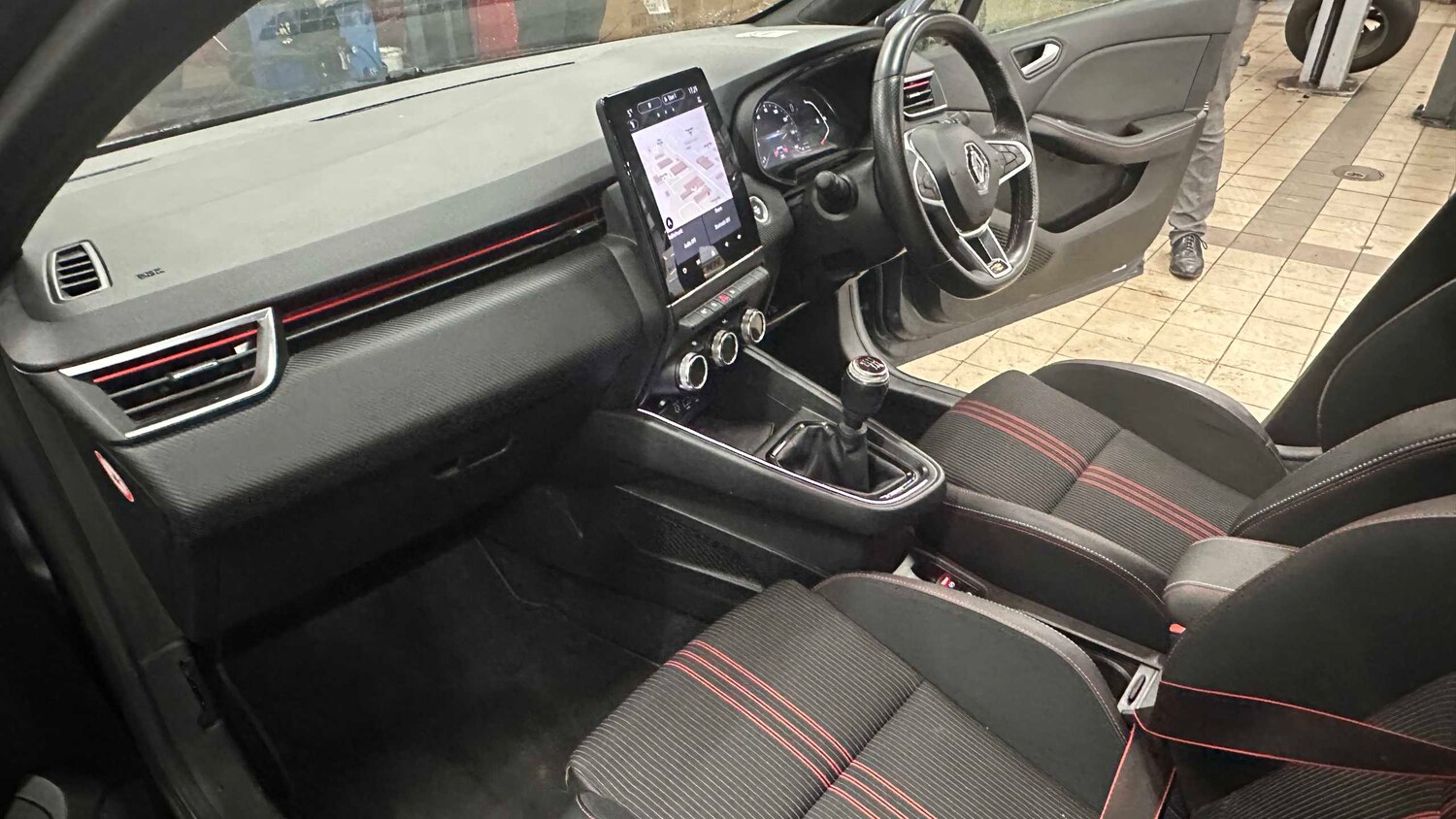 Used Renault Clio 2021 for sale - 77859062: Photo 12