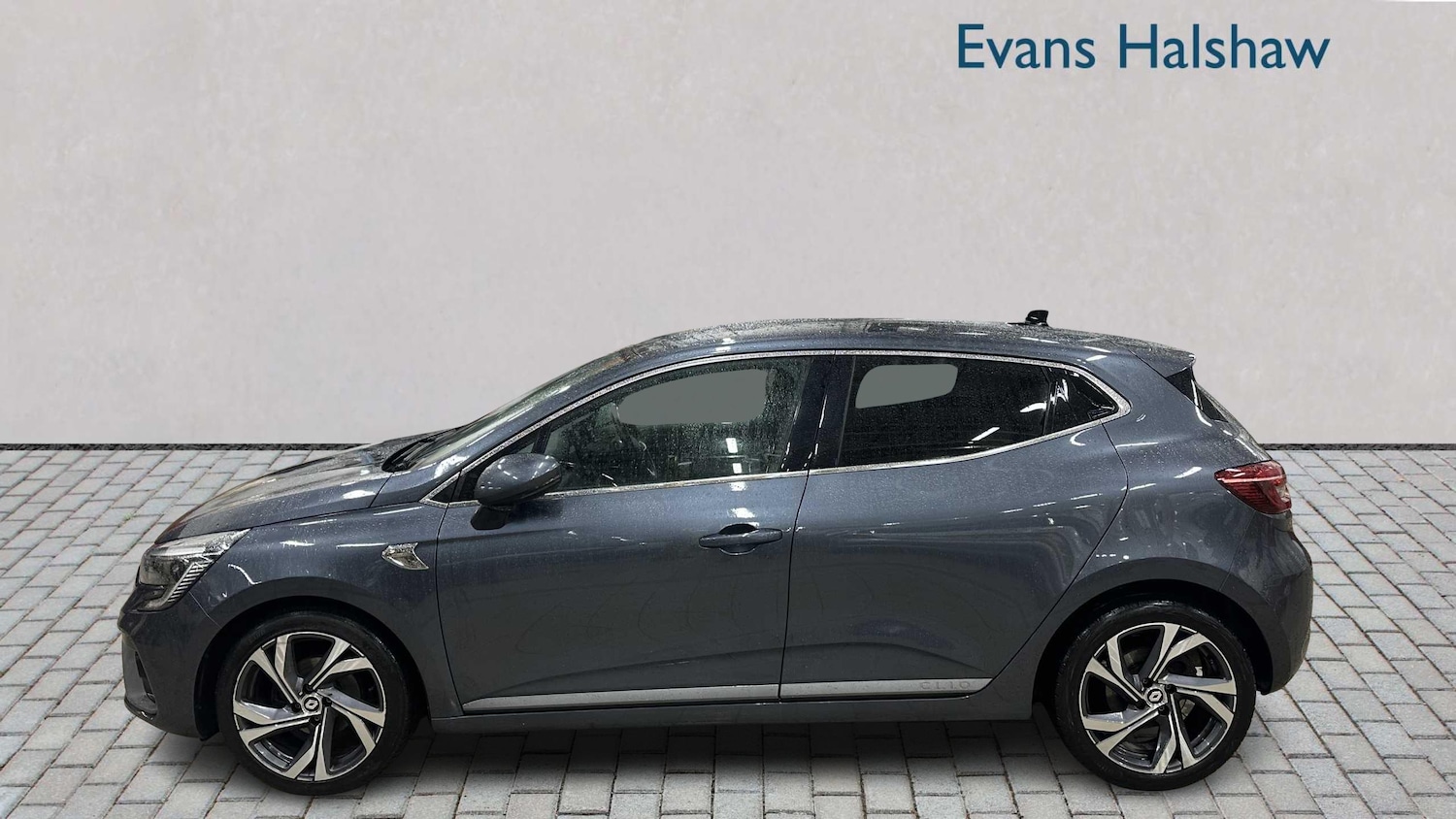 Used Renault Clio 2021 for sale - 77859062: Photo 4