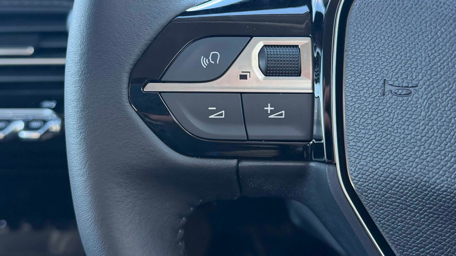 Used Peugeot 208 for sale - 77859832: Photo 17