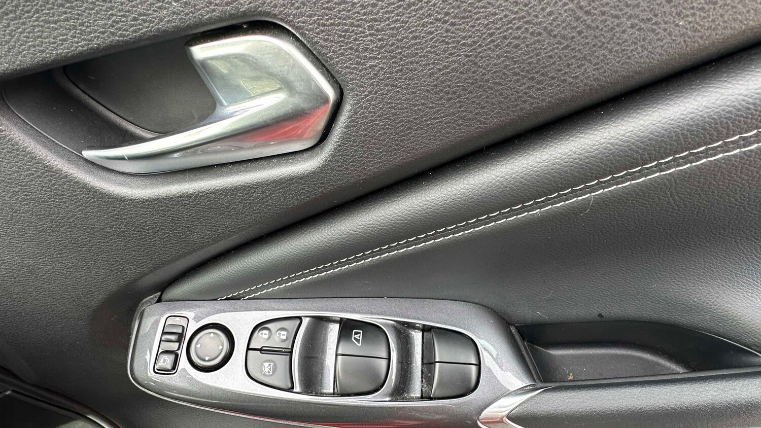 Used Nissan Juke for sale - 77860250: Photo 17