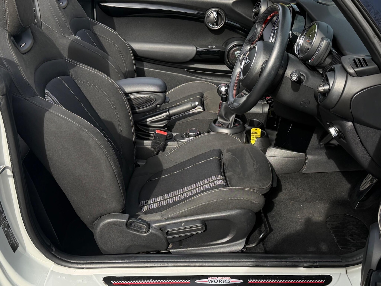 Used MINI Convertible 2018 for sale - 77396195: Photo 11