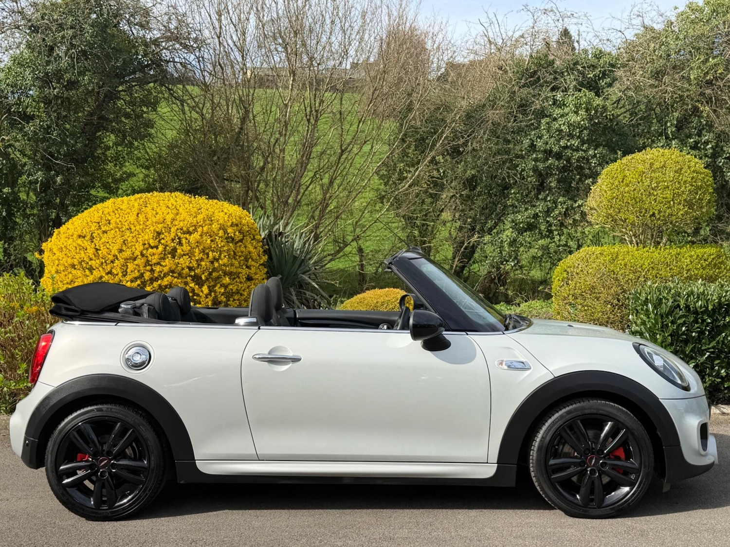 Used MINI Convertible 2018 for sale - 77396195: Photo 8