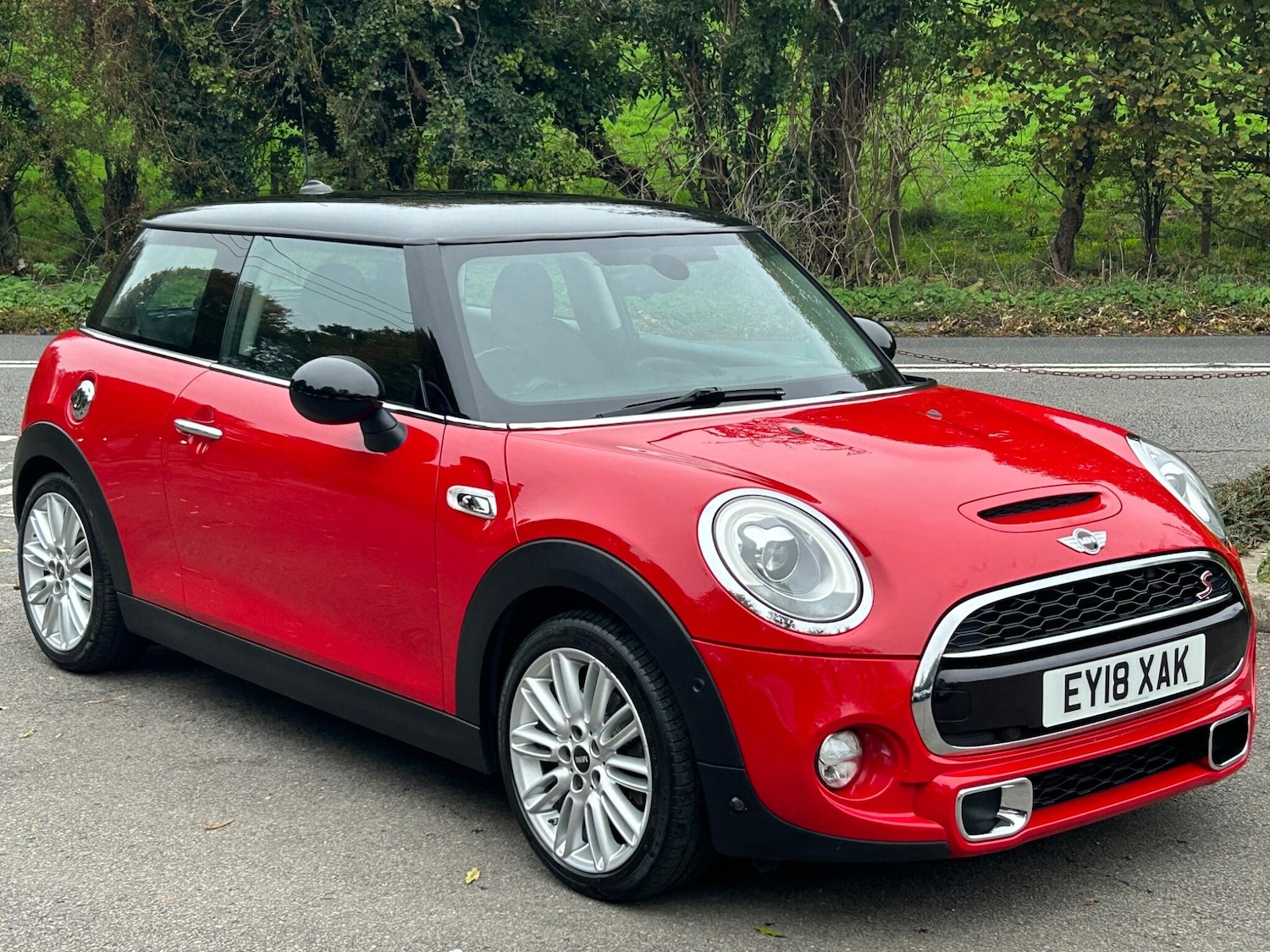 Used MINI Hatch 2018 for sale - 76349508: Photo 2
