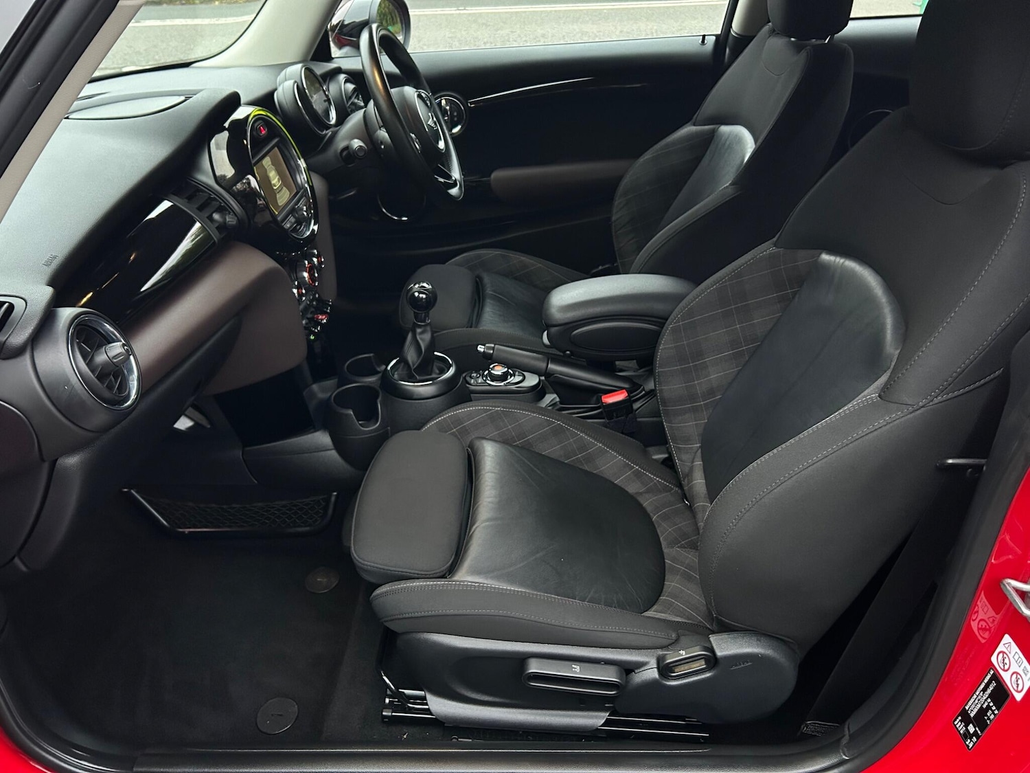 Used MINI Hatch 2018 for sale - 76349508: Photo 20
