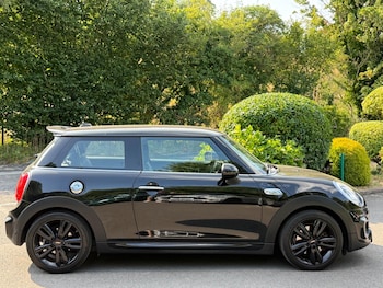Used MINI Hatch 2018 for sale - 79325086: Photo