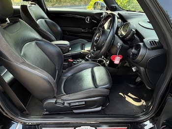 Used MINI Hatch 2018 for sale - 79325086: Photo