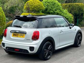 Used MINI Hatch 2019 for sale - 74196626: Photo