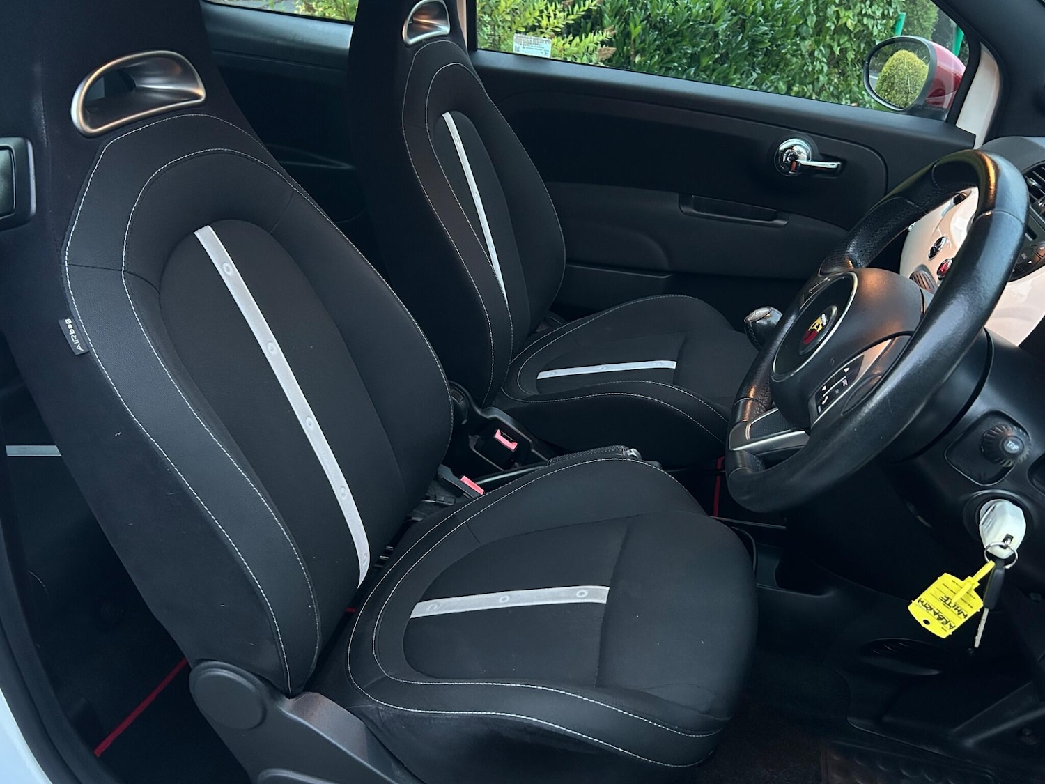 Used Abarth 500 2015 for sale - 75388105: Photo 11